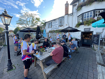 People at the pub